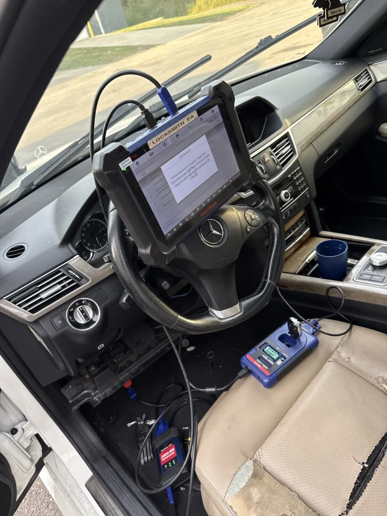 Programming a transponder key for a vehicle in Pittsburgh
